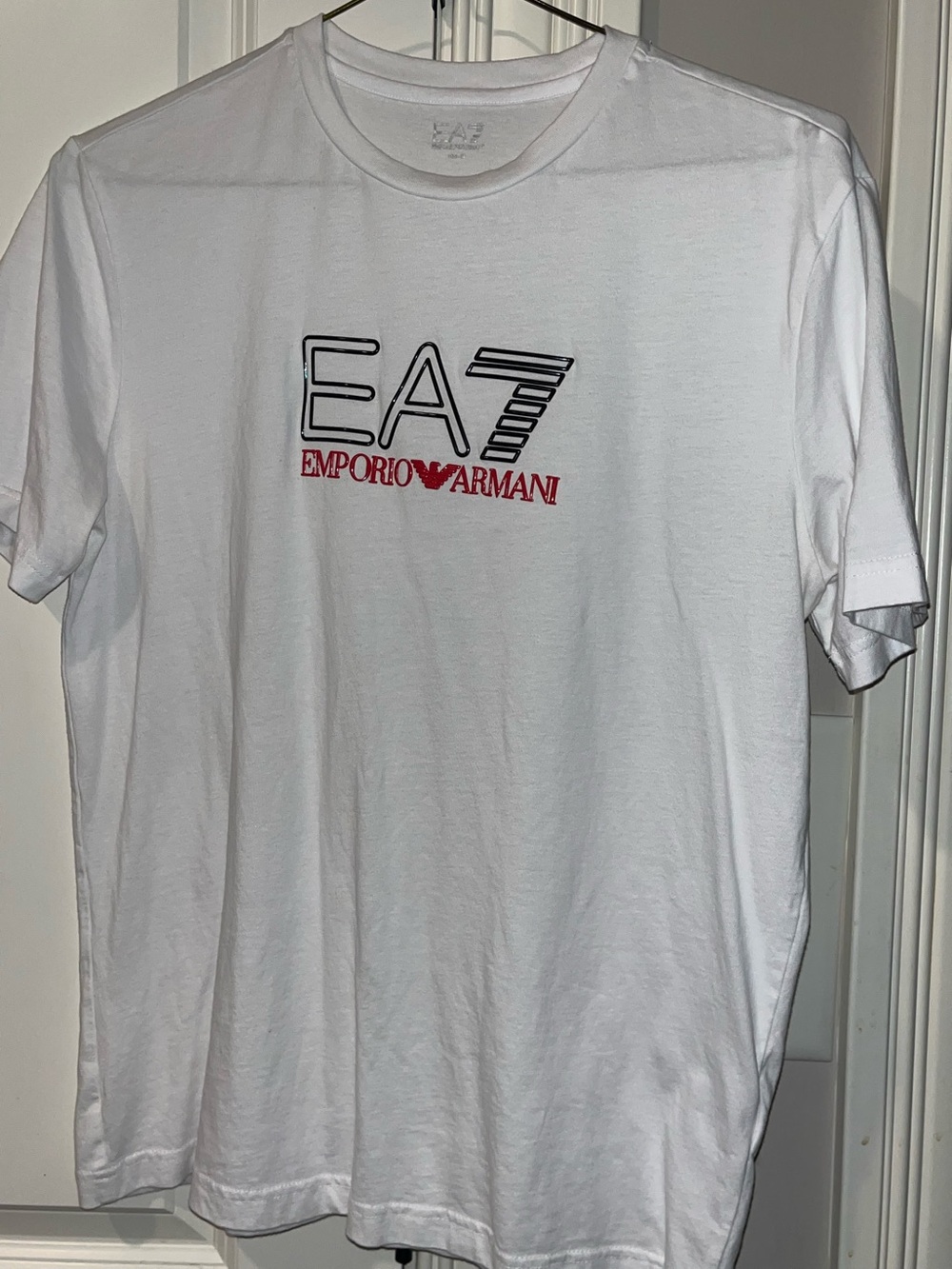 Emporio Armani EA7 Men’s White Graphic T-Shirt size M